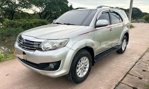 Buy Used Toyota Fortuner Other Car in Vientiane in Vientiane Province Buy Used Toyota Fortuner Other Car in Vientiane in Vientiane Province