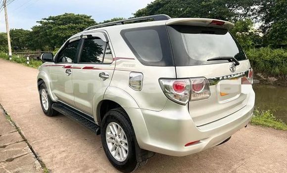 Buy Used Toyota Fortuner Other Car in Vientiane in Vientiane Province Buy Used Toyota Fortuner Other Car in Vientiane in Vientiane Province