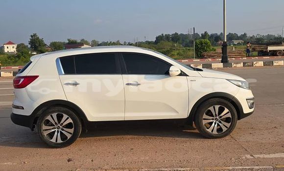 Buy Used Kia Sportage Other Car in Vientiane in Vientiane Province Buy Used Kia Sportage Other Car in Vientiane in Vientiane Province