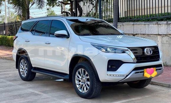 Buy Used Toyota Fortuner Other Car in Vientiane in Vientiane Province Buy Used Toyota Fortuner Other Car in Vientiane in Vientiane Province