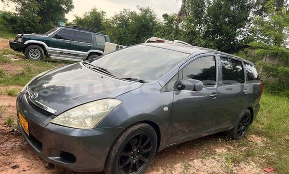 Buy Used Toyota Vitz Other Car in Vientiane in Vientiane Province Buy Used Toyota Vitz Other Car in Vientiane in Vientiane Province