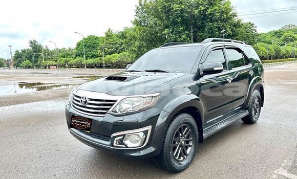 Buy Used Toyota Fortuner Other Car in Ban Nahin in Oudômxai Province Buy Used Toyota Fortuner Other Car in Ban Nahin in Oudômxai Province
