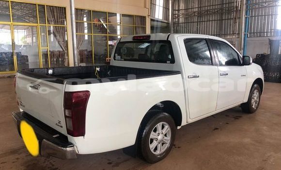 Buy Used Isuzu Amigo Other Car in Champasak in Champasak Province Buy Used Isuzu Amigo Other Car in Champasak in Champasak Province