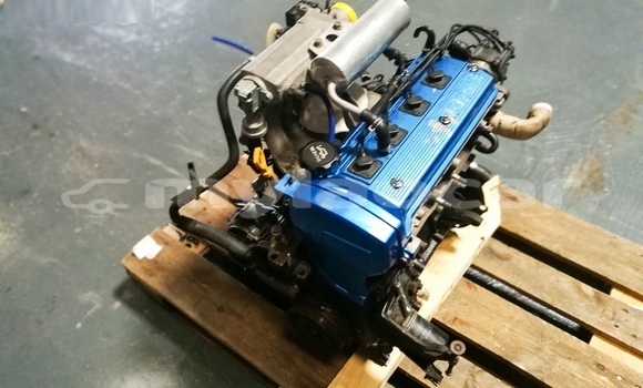 Acheter Toyota Starlet 4EFTE. à Vientiane, Vientiane Province Acheter Toyota Starlet 4EFTE. à Vientiane, Vientiane Province