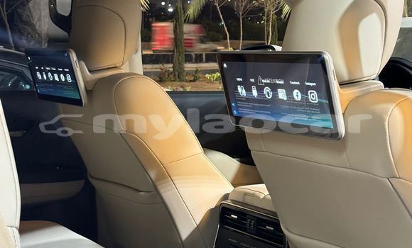 Buy Used Toyota Land Cruiser White Car in Luang Namtha in Luang Namtha Province Buy Used Toyota Land Cruiser White Car in Luang Namtha in Luang Namtha Province