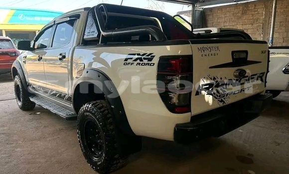 ຊື້ ໃຊ້ແລ້ວ Ford Taurus X White ລົດ ໃນ Luang Namtha ໃນ Luang Namtha Province ຊື້ ໃຊ້ແລ້ວ Ford Taurus X White ລົດ ໃນ Luang Namtha ໃນ Luang Namtha Province