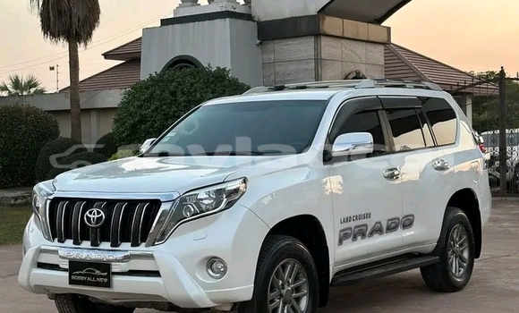 ຊື້ ໃຊ້ແລ້ວ Toyota Prado White ລົດ ໃນ Luang Namtha ໃນ Luang Namtha Province ຊື້ ໃຊ້ແລ້ວ Toyota Prado White ລົດ ໃນ Luang Namtha ໃນ Luang Namtha Province