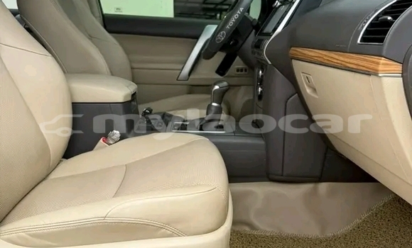 ຊື້ ໃຊ້ແລ້ວ Toyota Prado White ລົດ ໃນ Luang Prabang ໃນ Louangphabang Province ຊື້ ໃຊ້ແລ້ວ Toyota Prado White ລົດ ໃນ Luang Prabang ໃນ Louangphabang Province