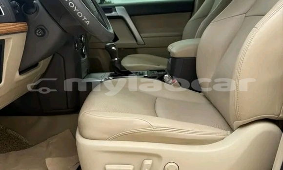 ຊື້ ໃຊ້ແລ້ວ Toyota Prado White ລົດ ໃນ Luang Prabang ໃນ Louangphabang Province ຊື້ ໃຊ້ແລ້ວ Toyota Prado White ລົດ ໃນ Luang Prabang ໃນ Louangphabang Province