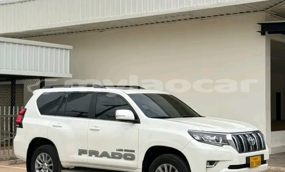 ຊື້ ໃຊ້ແລ້ວ Toyota Prado White ລົດ ໃນ Luang Prabang ໃນ Louangphabang Province ຊື້ ໃຊ້ແລ້ວ Toyota Prado White ລົດ ໃນ Luang Prabang ໃນ Louangphabang Province