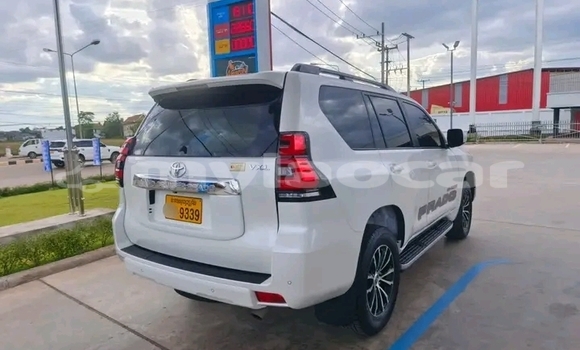ຊື້ ໃຊ້ແລ້ວ Toyota Prado White ລົດ ໃນ Vientiane ໃນ Vientiane Province ຊື້ ໃຊ້ແລ້ວ Toyota Prado White ລົດ ໃນ Vientiane ໃນ Vientiane Province