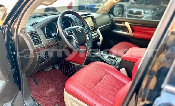 ຊື້ ໃຊ້ແລ້ວ Toyota Land Cruiser Black ລົດ ໃນ Vientiane ໃນ Vientiane Province ຊື້ ໃຊ້ແລ້ວ Toyota Land Cruiser Black ລົດ ໃນ Vientiane ໃນ Vientiane Province