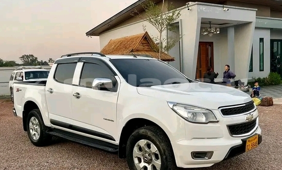 ຊື້ ໃຊ້ແລ້ວ Chevrolet Colorado White ລົດ ໃນ Luang Prabang ໃນ Louangphabang Province ຊື້ ໃຊ້ແລ້ວ Chevrolet Colorado White ລົດ ໃນ Luang Prabang ໃນ Louangphabang Province
