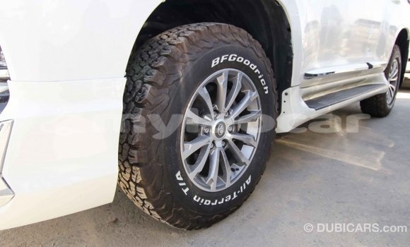 Buy Import Toyota Prado White Car in Import - Dubai in Attapeu Province Buy Import Toyota Prado White Car in Import - Dubai in Attapeu Province
