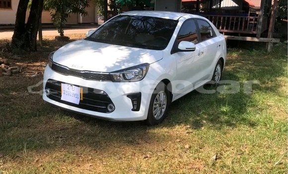 ຊື້ ໃຊ້ແລ້ວ Kia Stinger White ລົດ ໃນ Luang Namtha ໃນ Luang Namtha Province ຊື້ ໃຊ້ແລ້ວ Kia Stinger White ລົດ ໃນ Luang Namtha ໃນ Luang Namtha Province