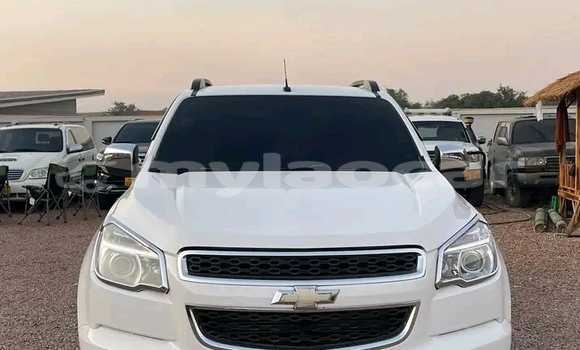 ຊື້ ໃຊ້ແລ້ວ Chevrolet Caprice White ລົດ ໃນ Luang Namtha ໃນ Luang Namtha Province ຊື້ ໃຊ້ແລ້ວ Chevrolet Caprice White ລົດ ໃນ Luang Namtha ໃນ Luang Namtha Province