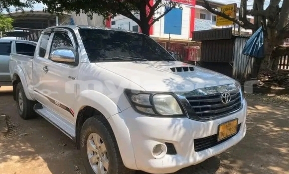 Acheter Occasion Voiture Toyota Vigo Blanc à Ban Houayxay , Bokeo Province Acheter Occasion Voiture Toyota Vigo Blanc à Ban Houayxay , Bokeo Province