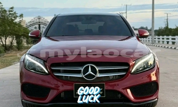 Acheter Occasion Voiture Mercedes-Benz C–Class Rouge à Huayxay, Bokeo Province Acheter Occasion Voiture Mercedes-Benz C–Class Rouge à Huayxay, Bokeo Province