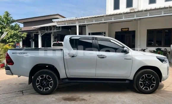 Buy Used Toyota Hiluxe Revo Other Car in Luang Namtha in Luang Namtha Province Buy Used Toyota Hiluxe Revo Other Car in Luang Namtha in Luang Namtha Province