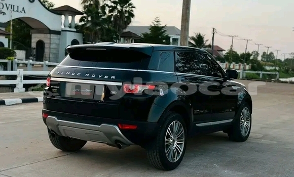 Buy Used Range Rover Evoque Black Car in Vientiane in Vientiane Province Buy Used Range Rover Evoque Black Car in Vientiane in Vientiane Province