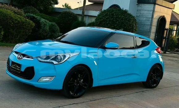 Buy Used Hyundai Veloster Blue Car in Vientiane in Vientiane Province Buy Used Hyundai Veloster Blue Car in Vientiane in Vientiane Province