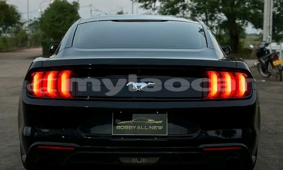 Buy Used Ford Mustang Black Car in Vientiane in Vientiane Province