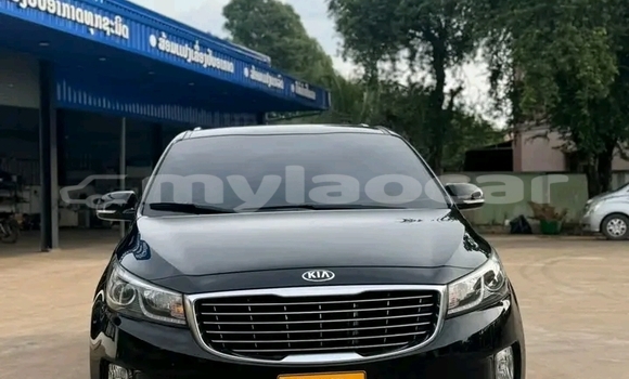 Buy Used Kia Sedona Black Car in Vientiane in Vientiane Province Buy Used Kia Sedona Black Car in Vientiane in Vientiane Province