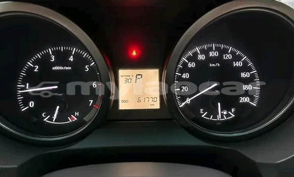 Buy Used Toyota Prado White Car in Vientiane in Vientiane Province Buy Used Toyota Prado White Car in Vientiane in Vientiane Province