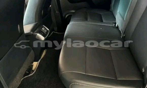 Buy Used Toyota Hiluxe Revo White Car in Vientiane in Vientiane Province Buy Used Toyota Hiluxe Revo White Car in Vientiane in Vientiane Province