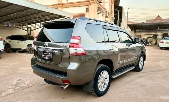 Buy Used Toyota Prado Other Car in Vientiane in Vientiane Province Buy Used Toyota Prado Other Car in Vientiane in Vientiane Province