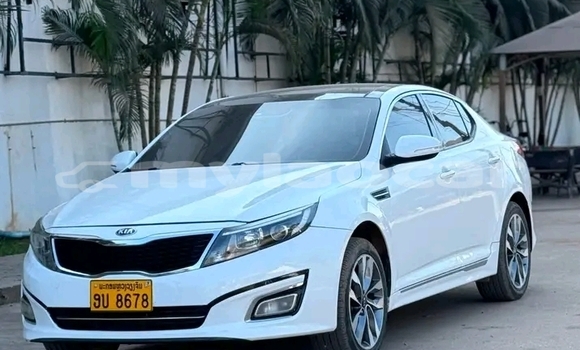 Buy Used Kia Soul White Car in Vientiane in Vientiane Province Buy Used Kia Soul White Car in Vientiane in Vientiane Province