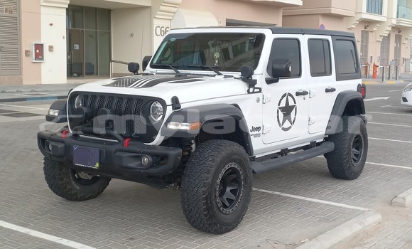 Buy Used Jeep Wrangler White Car in Vientiane in Vientiane Province