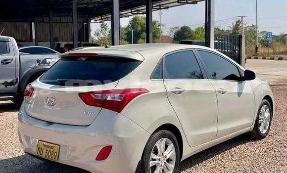 Acheter Occasion Voiture Hyundai i30 Autre à Vientiane, Vientiane Province Acheter Occasion Voiture Hyundai i30 Autre à Vientiane, Vientiane Province