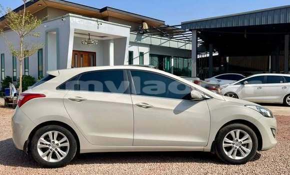 Acheter Occasion Voiture Hyundai i30 Autre à Vientiane, Vientiane Province Acheter Occasion Voiture Hyundai i30 Autre à Vientiane, Vientiane Province