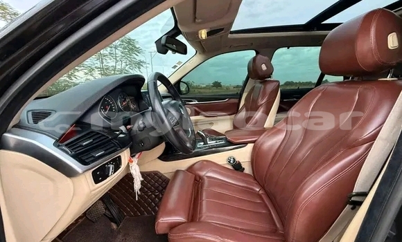 Acheter Occasion Voiture BMW X5 Noir à Savannakhet, Savannakhét Province Acheter Occasion Voiture BMW X5 Noir à Savannakhet, Savannakhét Province