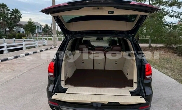 Acheter Occasion Voiture BMW X5 Noir à Savannakhet, Savannakhét Province Acheter Occasion Voiture BMW X5 Noir à Savannakhet, Savannakhét Province