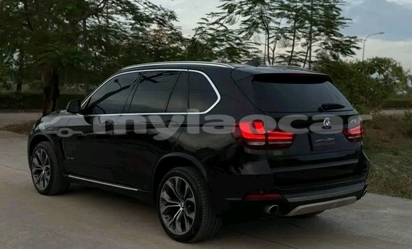 Acheter Occasion Voiture BMW X5 Noir à Savannakhet, Savannakhét Province Acheter Occasion Voiture BMW X5 Noir à Savannakhet, Savannakhét Province