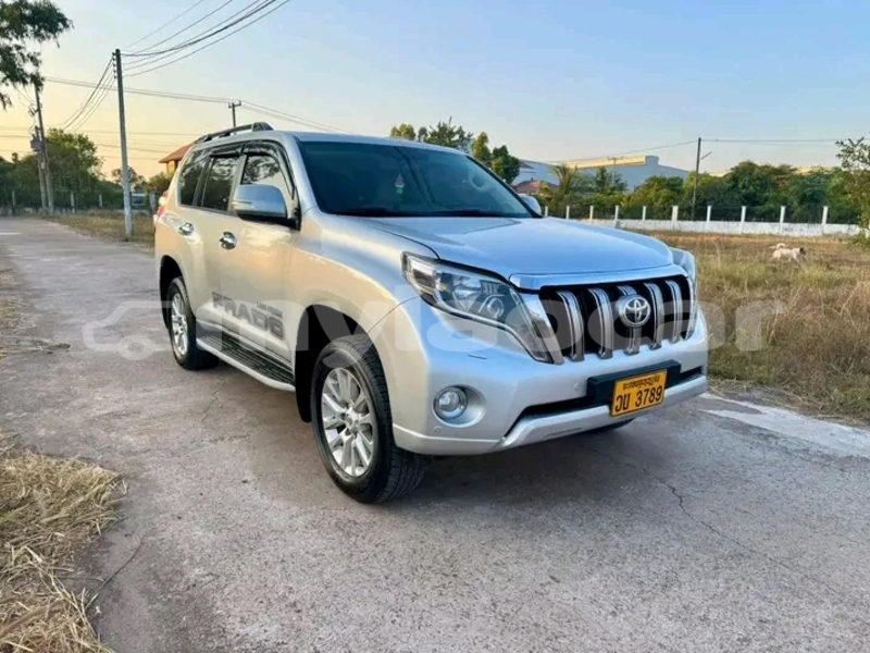 Big with watermark toyota prado xaignabouli province sainyabuli 5945