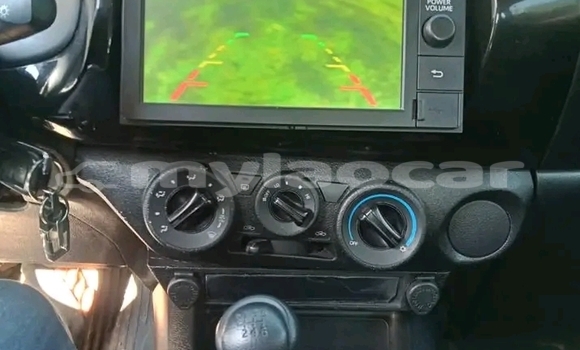 Acheter Occasion Voiture Toyota Hiluxe Revo Blanc à Phonsavan, Xiangkhouang Province Acheter Occasion Voiture Toyota Hiluxe Revo Blanc à Phonsavan, Xiangkhouang Province