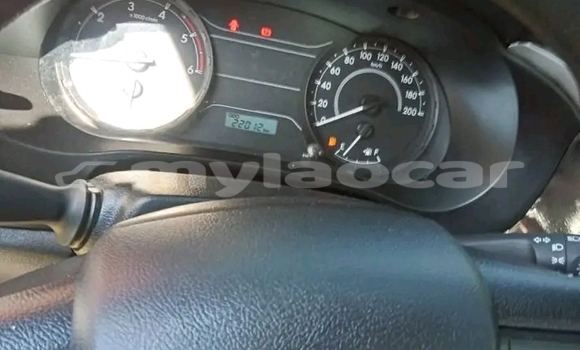 Acheter Occasion Voiture Toyota Hiluxe Revo Blanc à Phonsavan, Xiangkhouang Province Acheter Occasion Voiture Toyota Hiluxe Revo Blanc à Phonsavan, Xiangkhouang Province