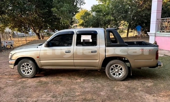 Acheter Occasion Voiture Toyota Hilux Surf Autre à Phonsavan, Xiangkhouang Province Acheter Occasion Voiture Toyota Hilux Surf Autre à Phonsavan, Xiangkhouang Province