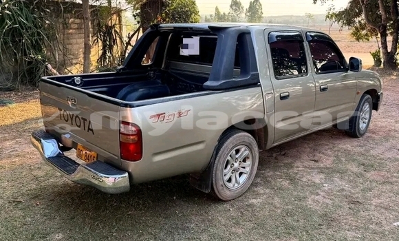 Acheter Occasion Voiture Toyota Hilux Surf Autre à Phonsavan, Xiangkhouang Province Acheter Occasion Voiture Toyota Hilux Surf Autre à Phonsavan, Xiangkhouang Province