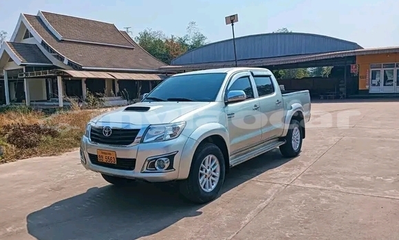 Acheter Occasion Voiture Toyota Hiluxe VIGO Autre à Luang Prabang, Louangphabang Province Acheter Occasion Voiture Toyota Hiluxe VIGO Autre à Luang Prabang, Louangphabang Province