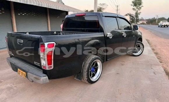 Acheter Occasion Voiture Isuzu D–MAX Noir à Thakhek, Khammouan Province Acheter Occasion Voiture Isuzu D–MAX Noir à Thakhek, Khammouan Province