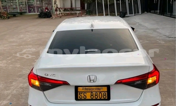 Acheter Occasion Voiture Honda Civic Blanc à Saravan, Salavan Province Acheter Occasion Voiture Honda Civic Blanc à Saravan, Salavan Province