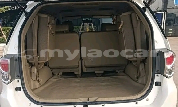 Acheter Occasion Voiture Toyota Fortuner Blanc à Phongsaly, Phôngsali Province Acheter Occasion Voiture Toyota Fortuner Blanc à Phongsaly, Phôngsali Province