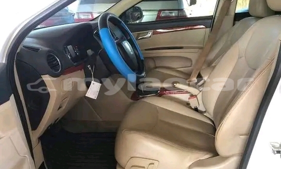 Acheter Occasion Voiture MG GS Blanc à Muang Khongxedon, Champasak Province Acheter Occasion Voiture MG GS Blanc à Muang Khongxedon, Champasak Province