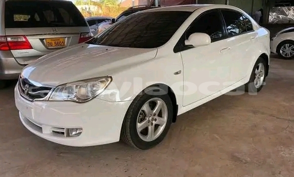 Acheter Occasion Voiture MG GS Blanc à Muang Khongxedon, Champasak Province Acheter Occasion Voiture MG GS Blanc à Muang Khongxedon, Champasak Province