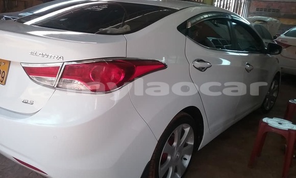 Buy Used Hyundai Elantra White Car in Vientiane in Vientiane Province Buy Used Hyundai Elantra White Car in Vientiane in Vientiane Province