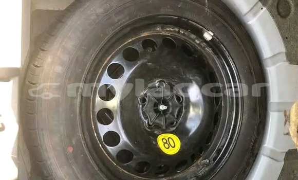 Buy Used GAC Trumpchi GS8 White Car in Luang Namtha in Luang Namtha Province